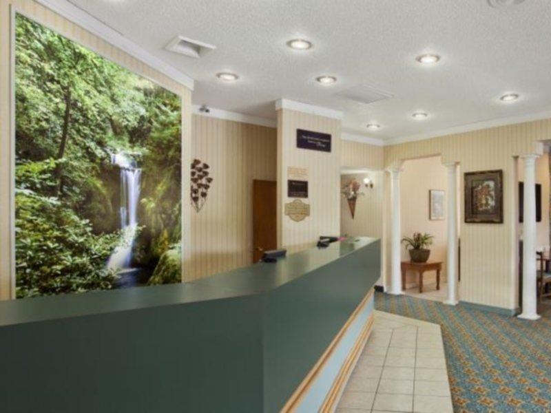 Comfort Inn River Ridge แอชวิลล์ ภายนอก รูปภาพ